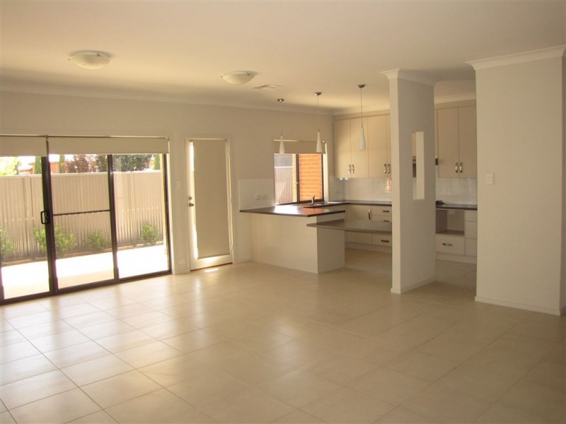 2 Alton Street, Beverley SA 5009