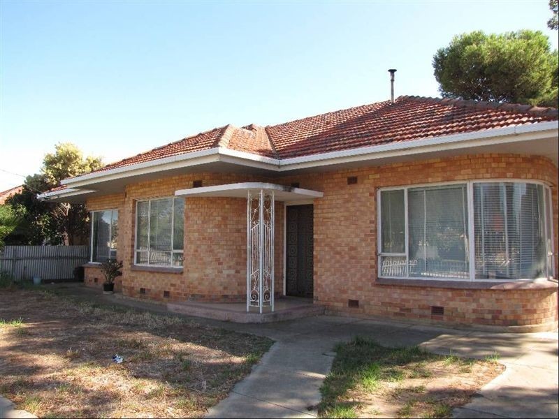 11 Morely Road, Seaton SA 5023