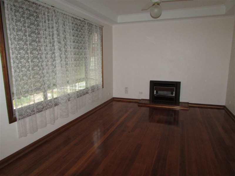 12 Milton Avenue, Clearview SA 5085