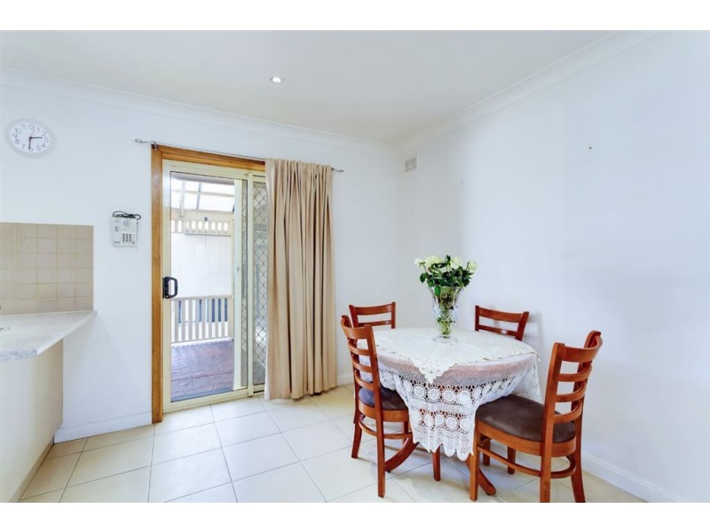 29 Lindsay Avenue, Valley View SA 5093