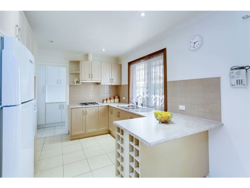 29 Lindsay Avenue, Valley View SA 5093