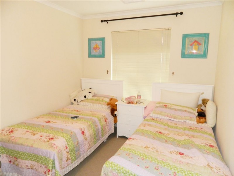 6 Corymbia Ave, Athol Park SA 5012