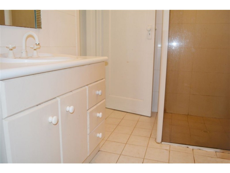 27 Ninth Ave, Woodville North SA 5012