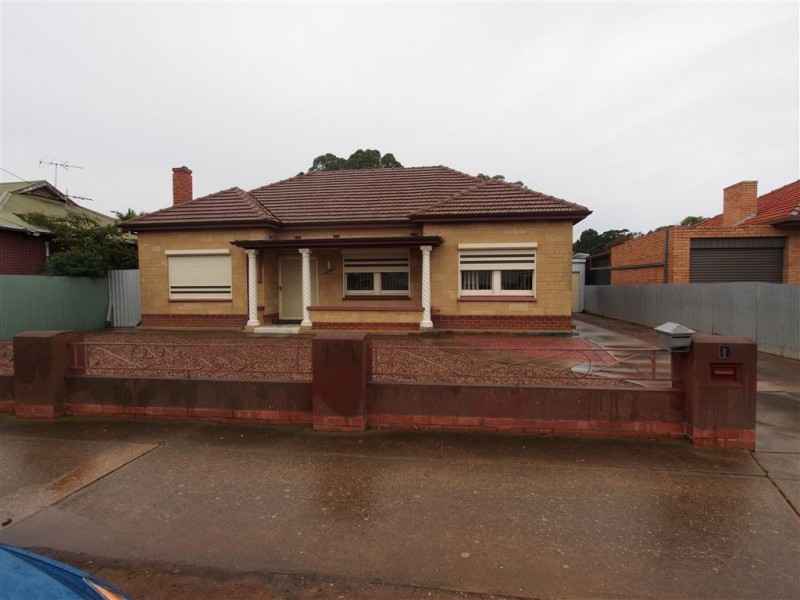 17 Findon Road, Woodville South SA 5011