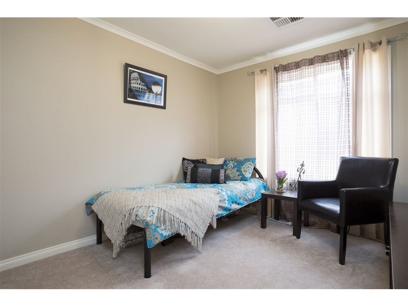 55 Fleming Crescent, Mansfield Park SA 5012