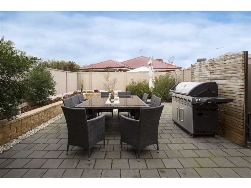 55 Fleming Crescent, Mansfield Park SA 5012