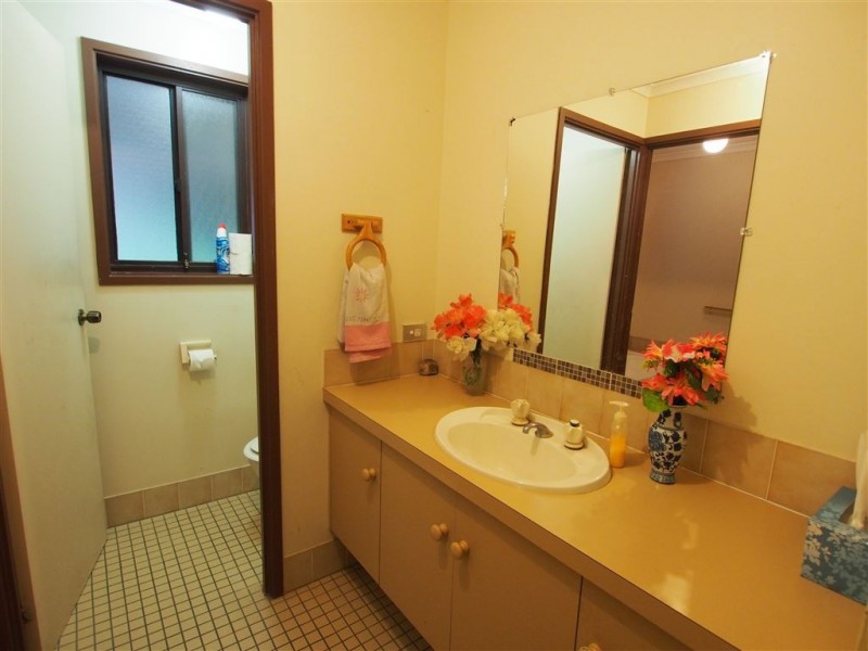 19 Barton Drive, Trott Park SA 5158