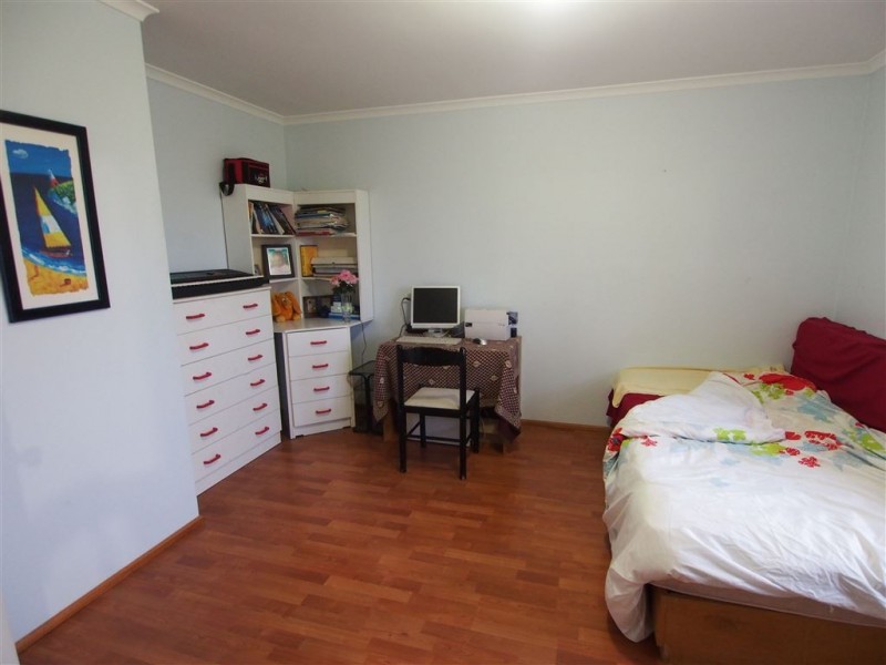 19 Barton Drive, Trott Park SA 5158