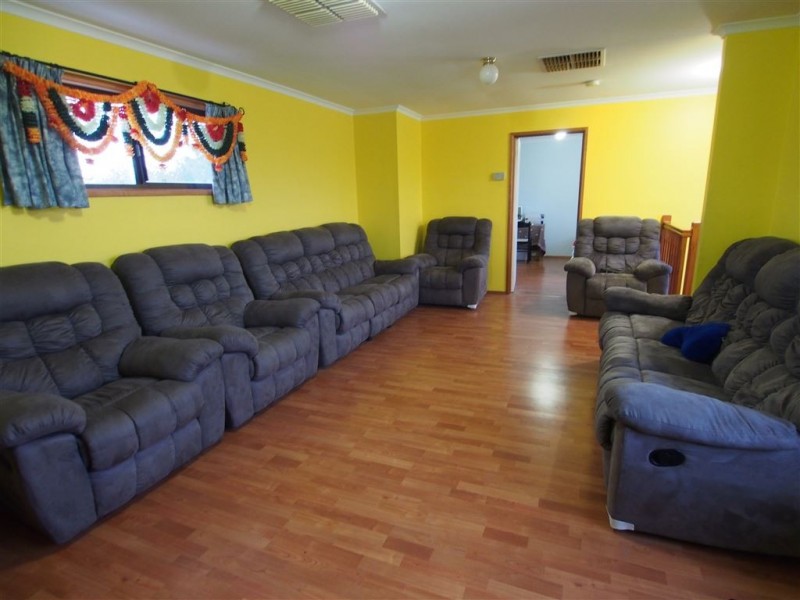 19 Barton Drive, Trott Park SA 5158