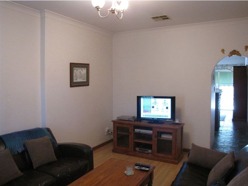 2/267 Tapleys Hill Road, Seaton SA 5023