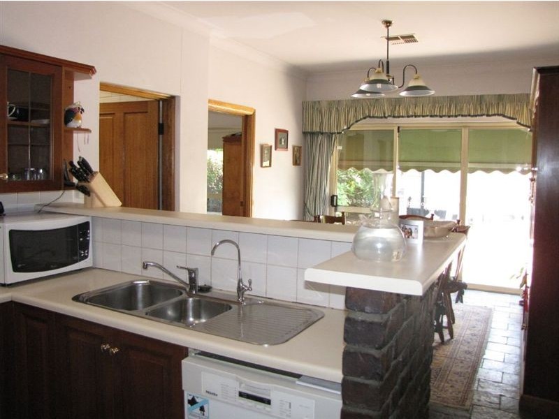 2/267 Tapleys Hill Road, Seaton SA 5023