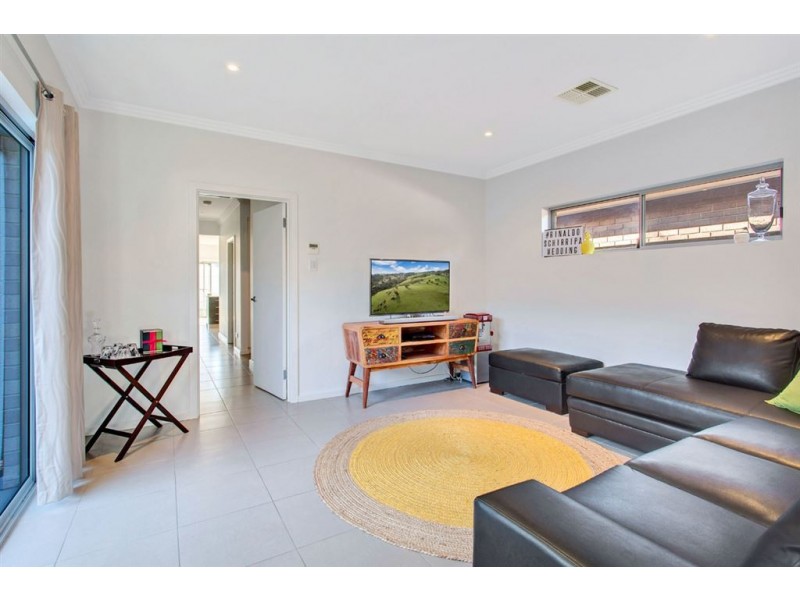 18 Hartley Road, Flinders Park SA 5025