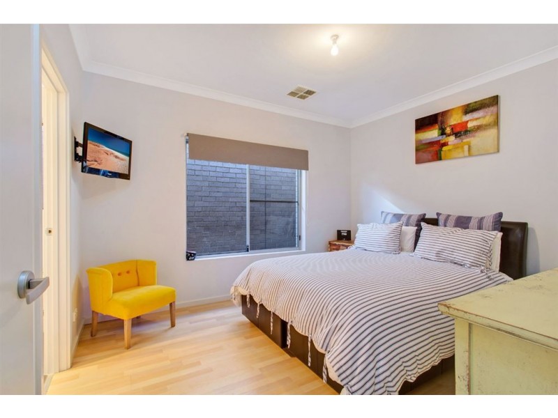 18 Hartley Road, Flinders Park SA 5025