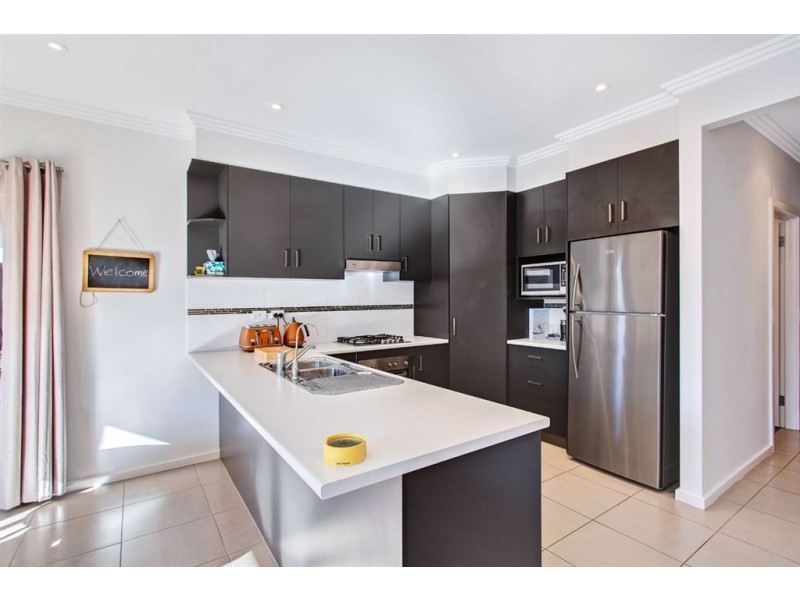 18 Hartley Road, Flinders Park SA 5025