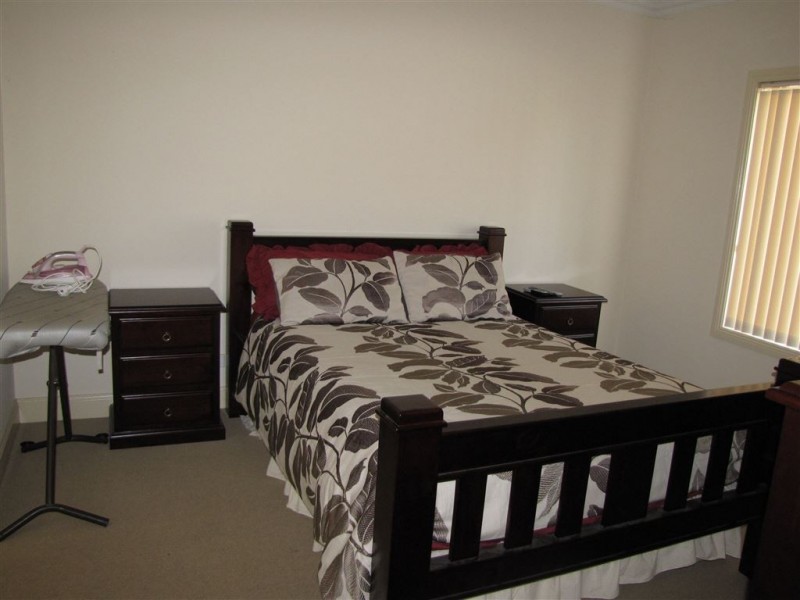 1a Danvers Grove, Woodville Gardens SA 5012