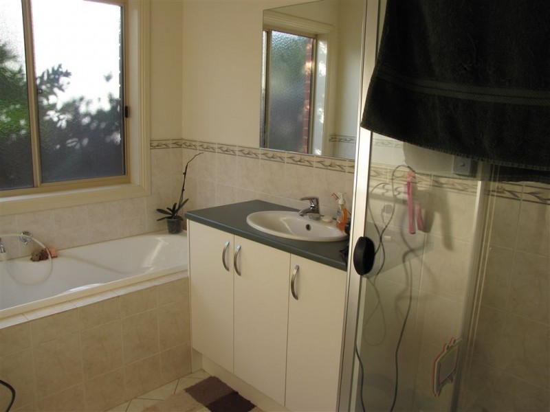 1a Danvers Grove, Woodville Gardens SA 5012