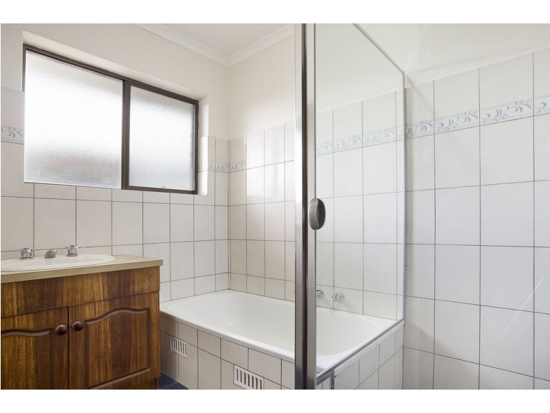 2/95a Railway Terrace, Ascot Park SA 5043