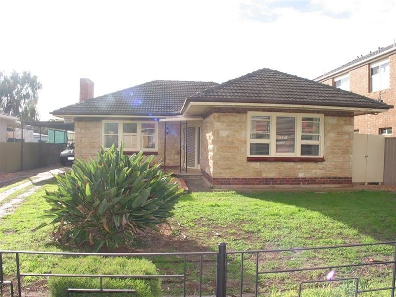 11 Agnes Street, Seaton SA 5023