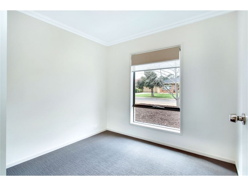 14a Perth Avenue, Valley View SA 5093
