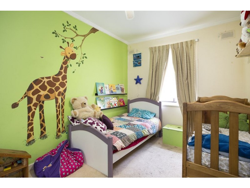 6 Sarah Court, Pennington SA 5013