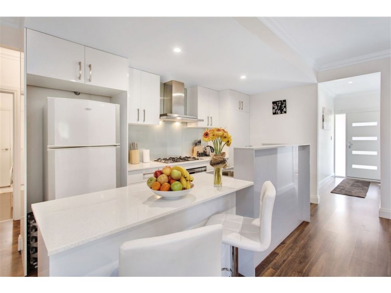 2c Broadford Crescent, Findon SA 5023