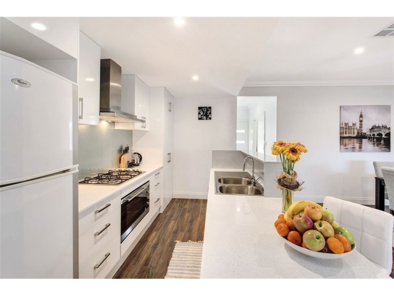 2c Broadford Crescent, Findon SA 5023