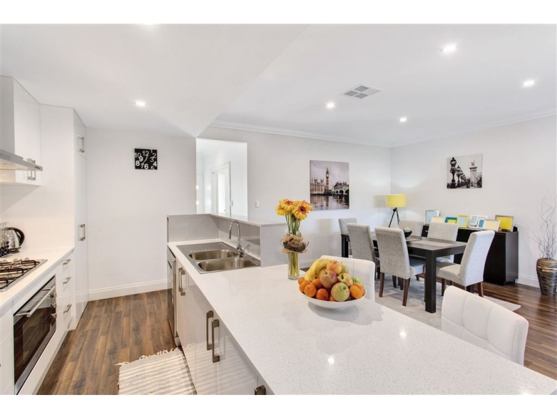 2c Broadford Crescent, Findon SA 5023