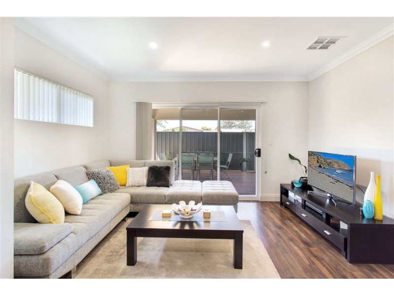 2c Broadford Crescent, Findon SA 5023