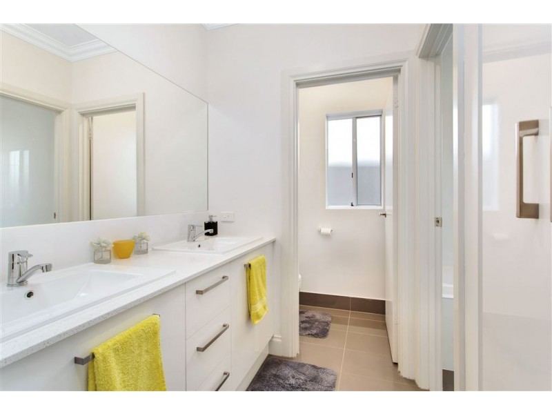 2c Broadford Crescent, Findon SA 5023