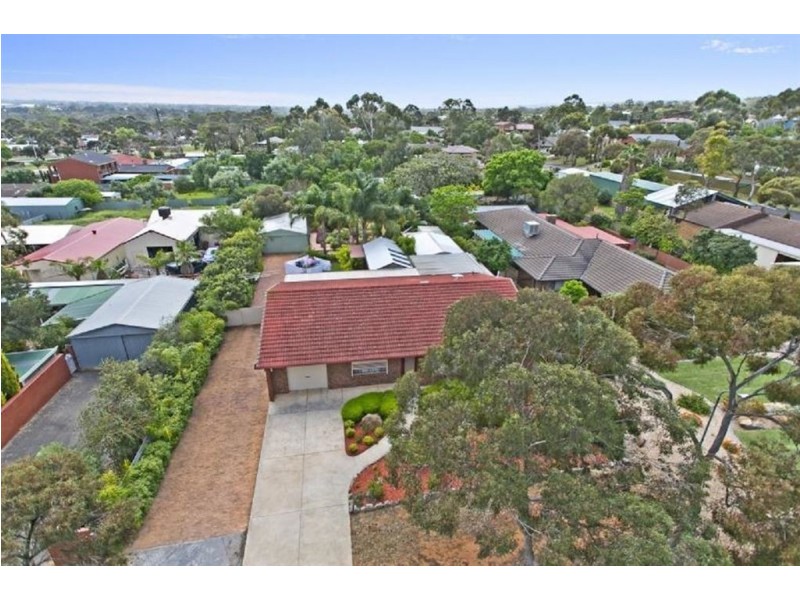 4 Seville Ave, Gulfview Heights SA 5096