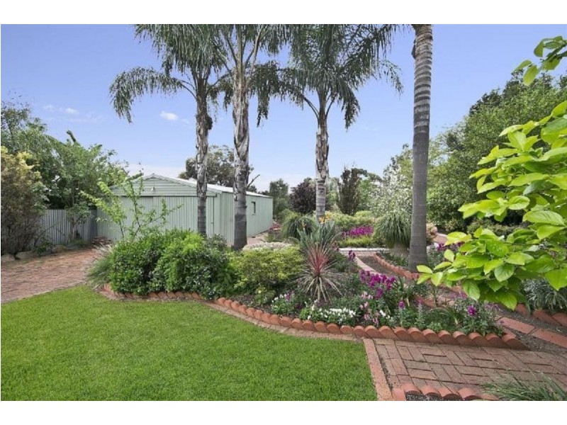 4 Seville Ave, Gulfview Heights SA 5096