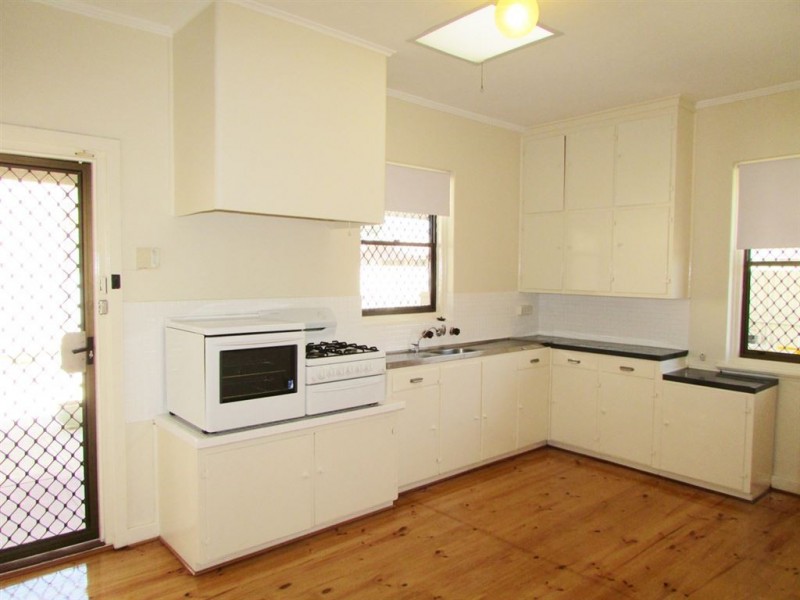 6 Fortisgreen Avenue, Pennington SA 5013