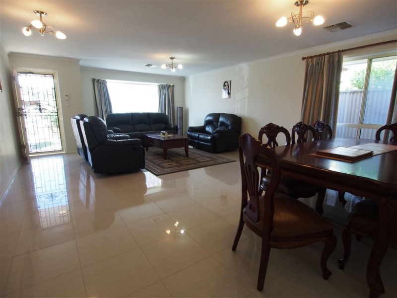 24 Essex Street, Mansfield Park SA 5012