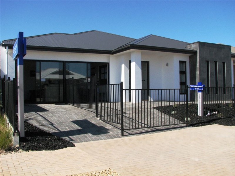8 Bollard Avenue, Seaford Meadows SA 5169