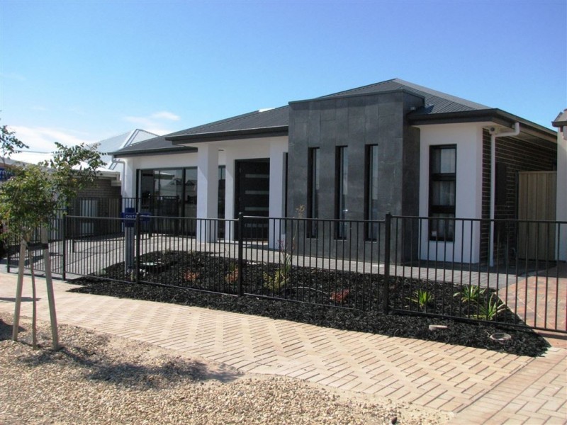 8 Bollard Avenue, Seaford Meadows SA 5169