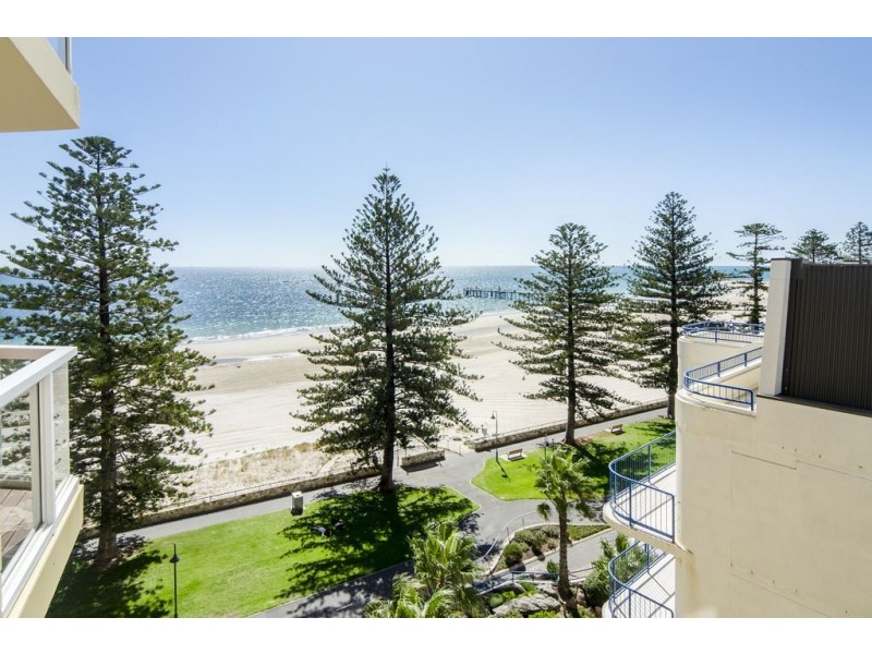 75/13 South Esplanade, Glenelg SA 5045