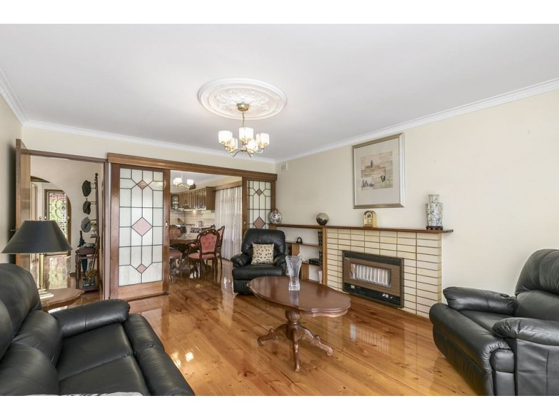 63 Warri Parri Drive, Flagstaff Hill SA 5159