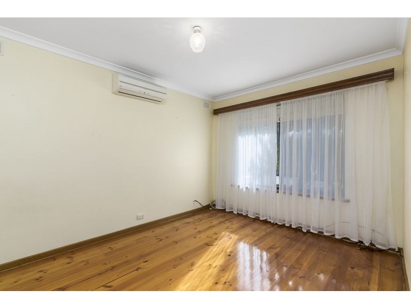 63 Warri Parri Drive, Flagstaff Hill SA 5159