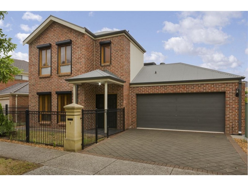 7 The Avenue, Mawson Lakes SA 5095