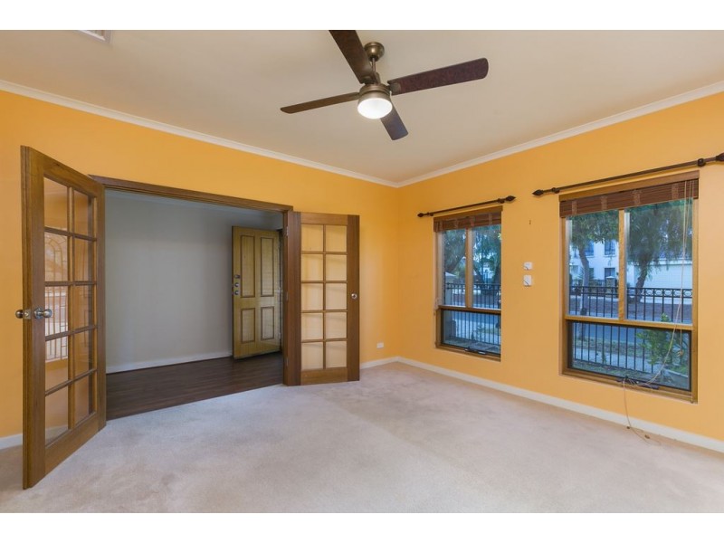 7 The Avenue, Mawson Lakes SA 5095