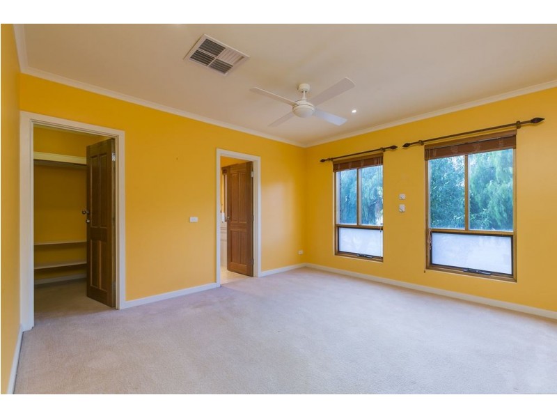 7 The Avenue, Mawson Lakes SA 5095