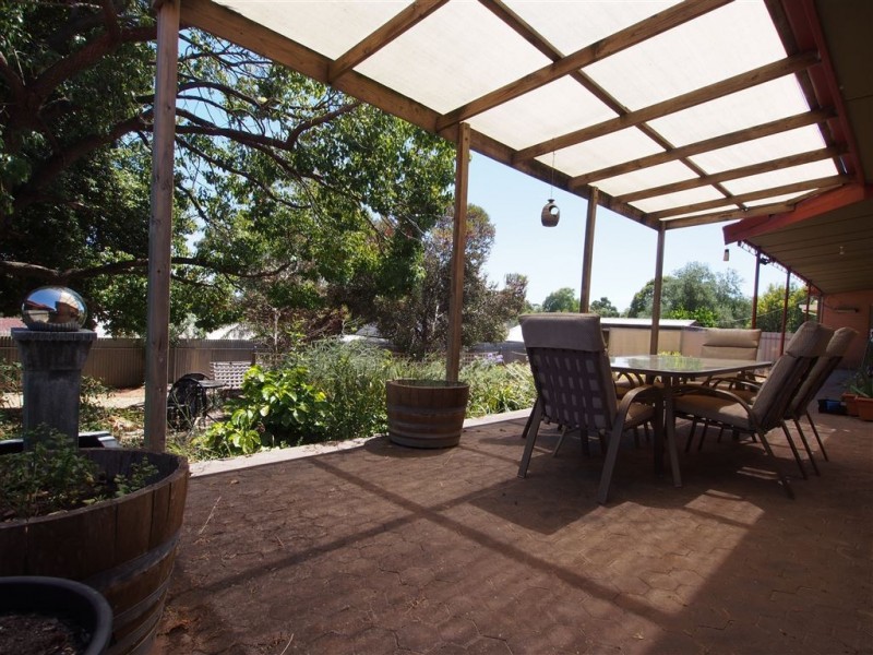 20 Sunnyview Crescent, Ridgehaven SA 5097