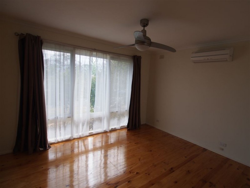 14 Valda Road, Para Hills SA 5096