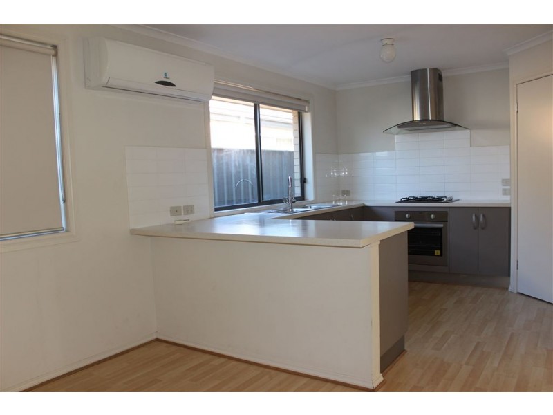 25 Riesling Crescent, Andrews Farm SA 5114