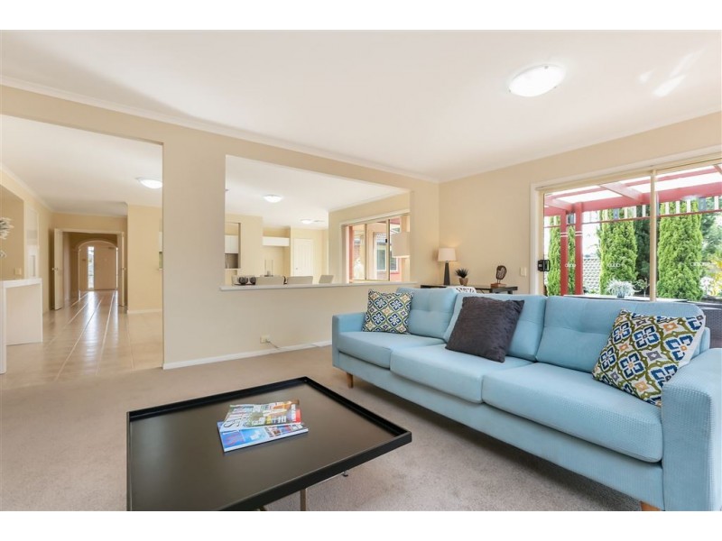 5 Willowood Drive, Golden Grove SA 5125