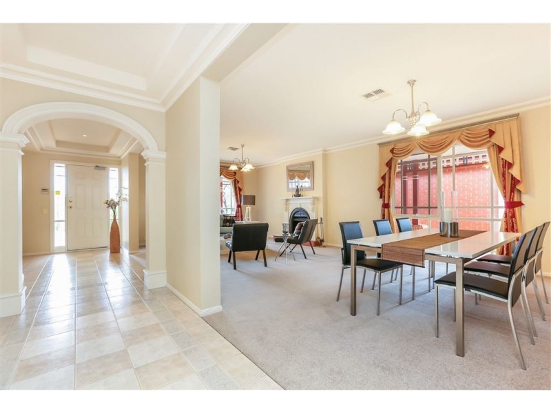 5 Willowood Drive, Golden Grove SA 5125