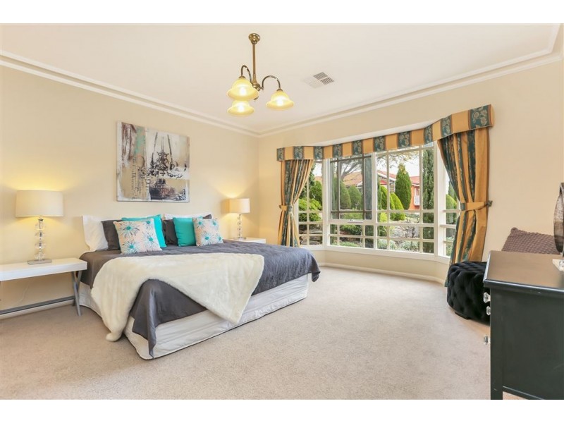 5 Willowood Drive, Golden Grove SA 5125