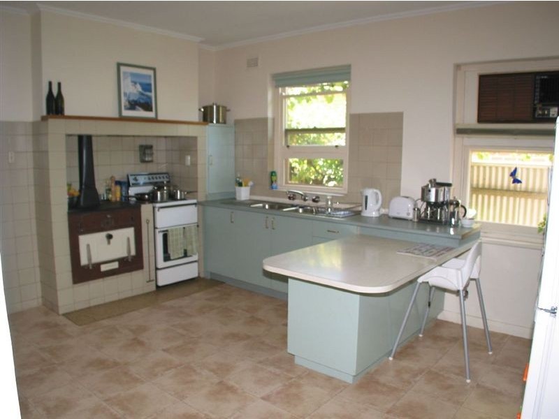 24 Lasscock Avenue, Lockleys SA 5032