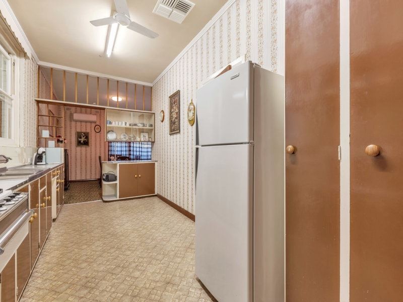 18 Bowman Crescent, Enfield SA 5085