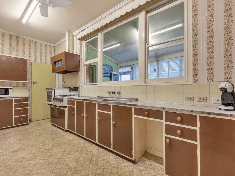 18 Bowman Crescent, Enfield SA 5085